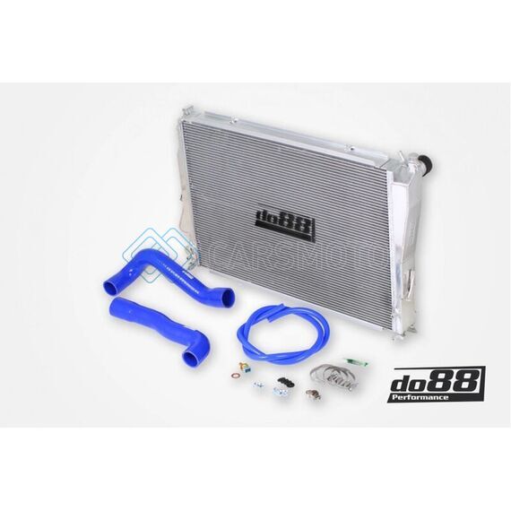 DO88 WC-310-B 00-06 BMW M3 (E46) ALUMINUM RADIATOR W/BLUE HOSES